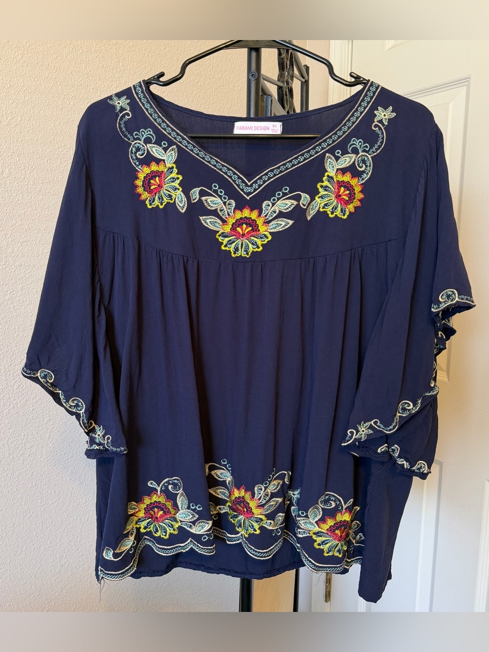 Parami Design women’s 3X navy blue embroidered floral blouse bohemian peasant
